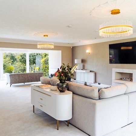 Riverside Bliss In Windsor, 5 Bed, Secure Parking Exterior foto