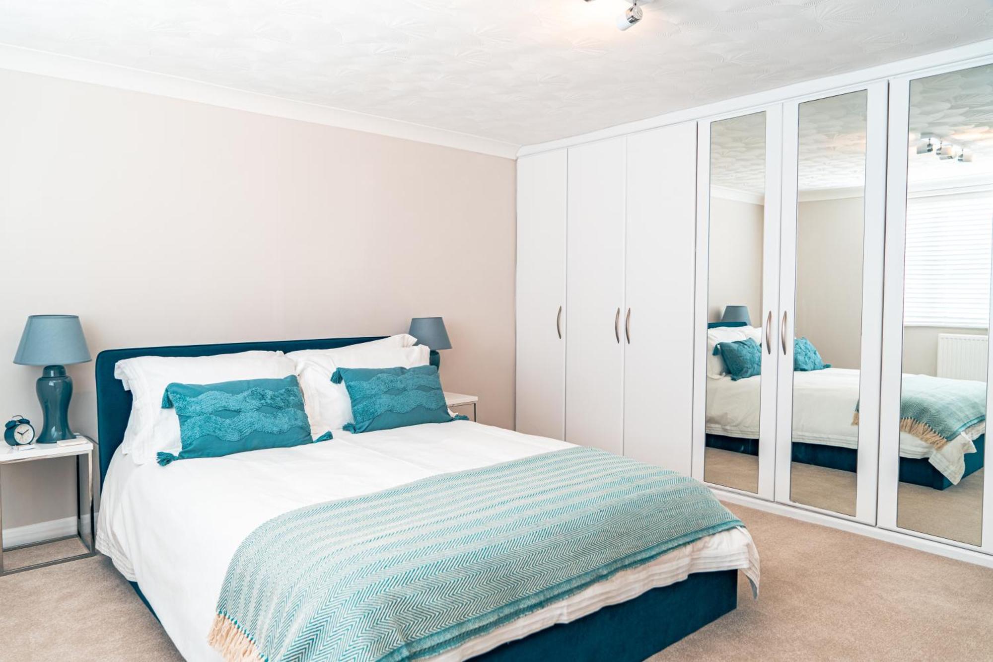 Riverside Bliss In Windsor, 5 Bed, Secure Parking Exterior foto